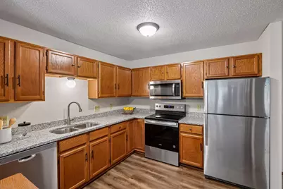 15275 Lesley Lane, Eden Prairie, MN 55346 - Photo 14