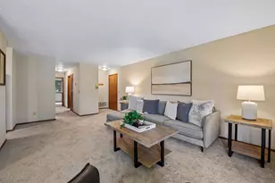 15275 Lesley Ln, Eden Prairie, MN 55346 - Photo 8