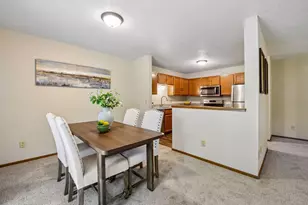 15275 Lesley Ln, Eden Prairie, MN 55346 - Photo 12