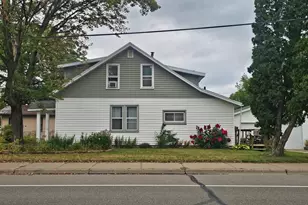 421 Franklin Ave, Crosby, MN 56441 - Photo 1
