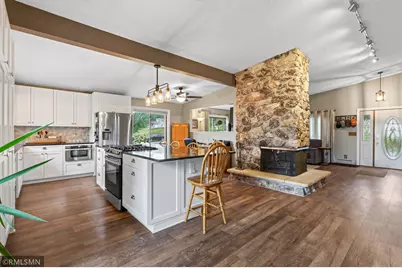 2720 Silver Fox Road, White Bear Lake, MN 55110 - Photo 14