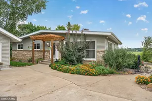 2720 Silver Fox Rd, White Bear Lake, MN 55110 - Photo 2