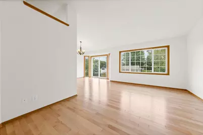 9024 Nevada Avenue N, Brooklyn Park, MN 55445 - Photo 2