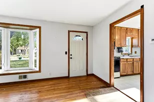 548 82nd Ave NE, Spring Lake Park, MN 55432 - Photo 4