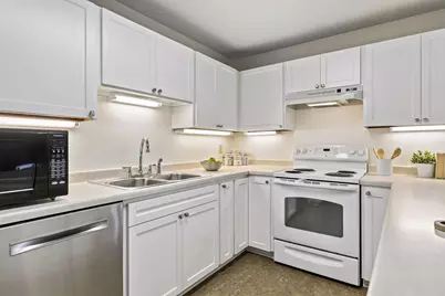 1666 Coffman Street #215, Falcon Heights, MN 55108 - Photo 8