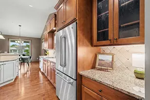 10776 Lyndale Bluffs Trail, Bloomington, MN 55420 - Photo 16