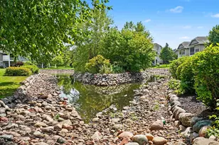 10776 Lyndale Bluffs Trail, Bloomington, MN 55420 - Photo 46