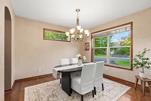 10776 Lyndale Bluffs Trail, Bloomington, MN 55420 - Photo 22