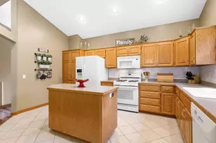 18949 Embry Ave, Farmington, MN 55024 - Photo 6