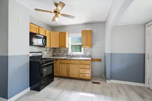 1565 7th St E, Saint Paul, MN 55106 - Photo 8