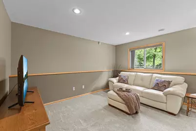 987 Kettle Creek Road, Eagan, MN 55123 - Photo 22