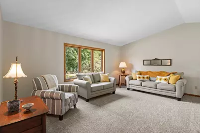 987 Kettle Creek Road, Eagan, MN 55123 - Photo 8
