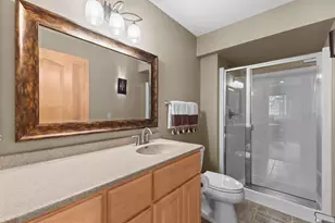 987 Kettle Creek Rd, Eagan, MN 55123 - Photo 24
