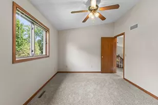 987 Kettle Creek Rd, Eagan, MN 55123 - Photo 16