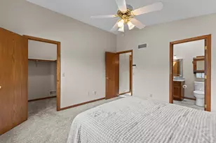 987 Kettle Creek Rd, Eagan, MN 55123 - Photo 12