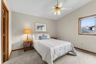 987 Kettle Creek Rd, Eagan, MN 55123 - Photo 10