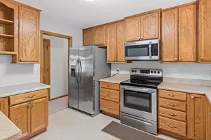 650 93rd St, Roberts, WI 54023 - Photo 8