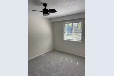 4856 Helena Lane N #11, Oakdale, MN 55128 - Photo 12