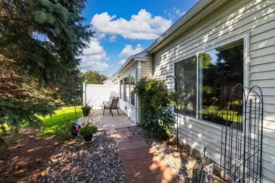 7490 Hinton Park Avenue S, Cottage Grove, MN 55016 - Photo 6