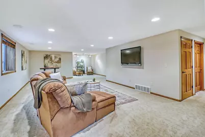 555 Queens Court, Moorhead, MN 56560 - Photo 48