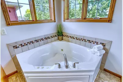 555 Queens Court, Moorhead, MN 56560 - Photo 40