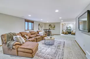 555 Queen's Ct, Moorhead, MN 56560 - Photo 46