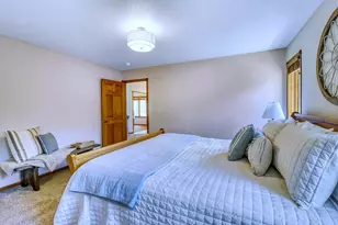 555 Queen's Ct, Moorhead, MN 56560 - Photo 36