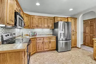 555 Queen's Ct, Moorhead, MN 56560 - Photo 20