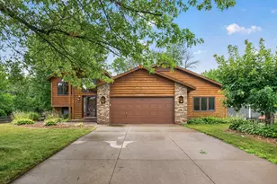 11607 Hillside Cir N, Champlin, MN 55316 - Photo 4