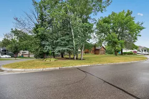 11607 Hillside Cir N, Champlin, MN 55316 - Photo 2
