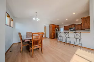 1051 Yellowstone Ave, Saint Cloud, MN 56303 - Photo 8