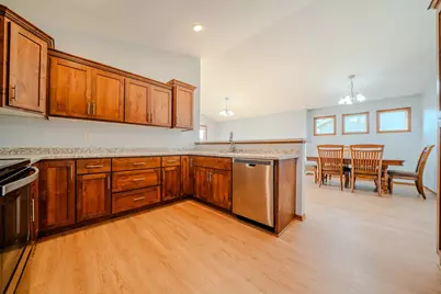 1051 Yellowstone Avenue, Saint Cloud, MN 56303 - Photo 12