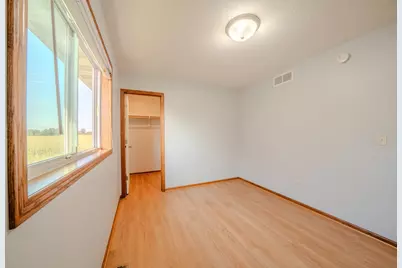 1051 Yellowstone Avenue, Saint Cloud, MN 56303 - Photo 24