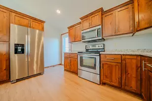 1051 Yellowstone Ave, Saint Cloud, MN 56303 - Photo 14