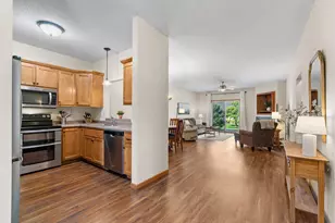 1050 Woodland Dr, Hastings, MN 55033 - Photo 12