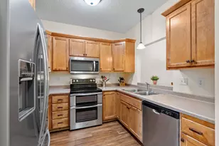 1050 Woodland Dr, Hastings, MN 55033 - Photo 16