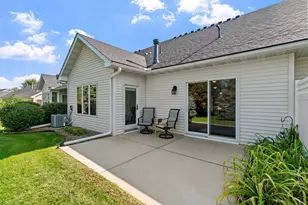 1050 Woodland Dr, Hastings, MN 55033 - Photo 8