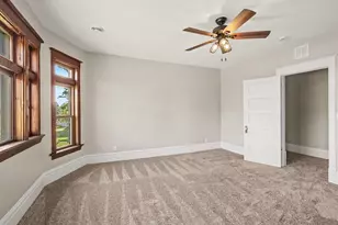 501 Forest St, Kenyon, MN 55946 - Photo 12
