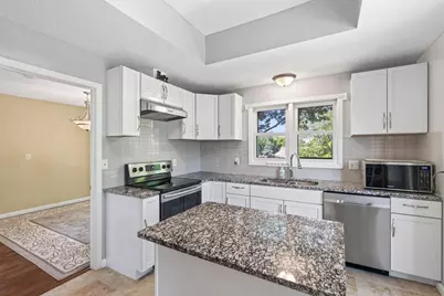 5795 Shannon Trail SE, Prior Lake, MN 55372 - Photo 4