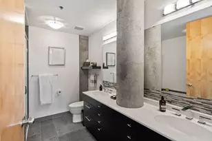200 Park Ave, Minneapolis, MN 55415 - Photo 28