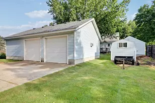 110 2nd St SW, New Prague, MN 56071 - Photo 38