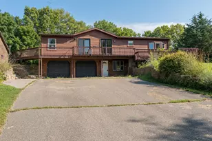 37849 Hillside Dr, Saint Peter, MN 56082 - Photo 4