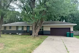 916 112th Ave NW, Coon Rapids, MN 55448 - Photo 1