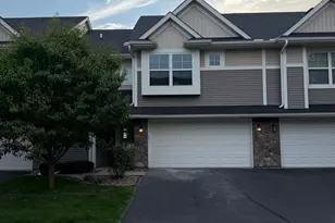 3278 Lakewood Trl, Woodbury, MN 55129 - Photo 2