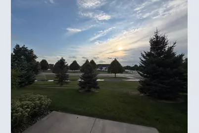3278 Lakewood Trail, Woodbury, MN 55129 - Photo 4