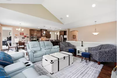 16588 E Lake Drive, Lakeville, MN 55044 - Photo 10