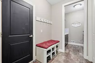 16588 E Lake Dr, Lakeville, MN 55044 - Photo 22