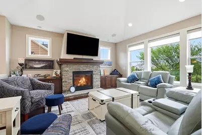 16588 E Lake Drive, Lakeville, MN 55044 - Photo 8