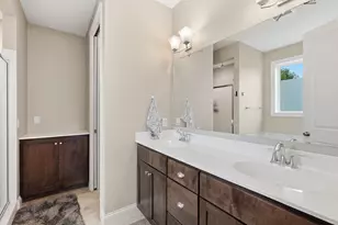 16588 E Lake Dr, Lakeville, MN 55044 - Photo 14