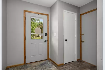 4089 Pennsylvania Avenue, Eagan, MN 55123 - Photo 4